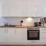 Modern, Central Flat With Workspace