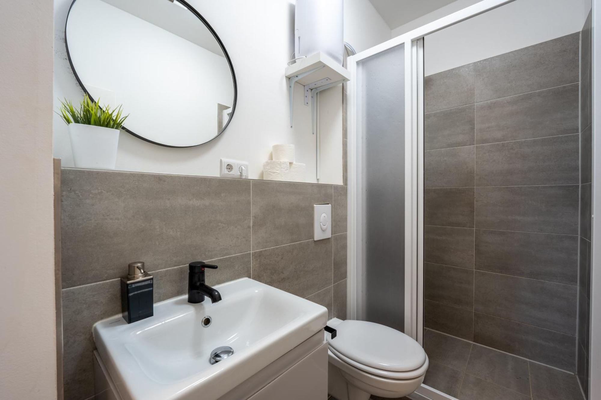 Appartement Modern, Flat With Workspace *