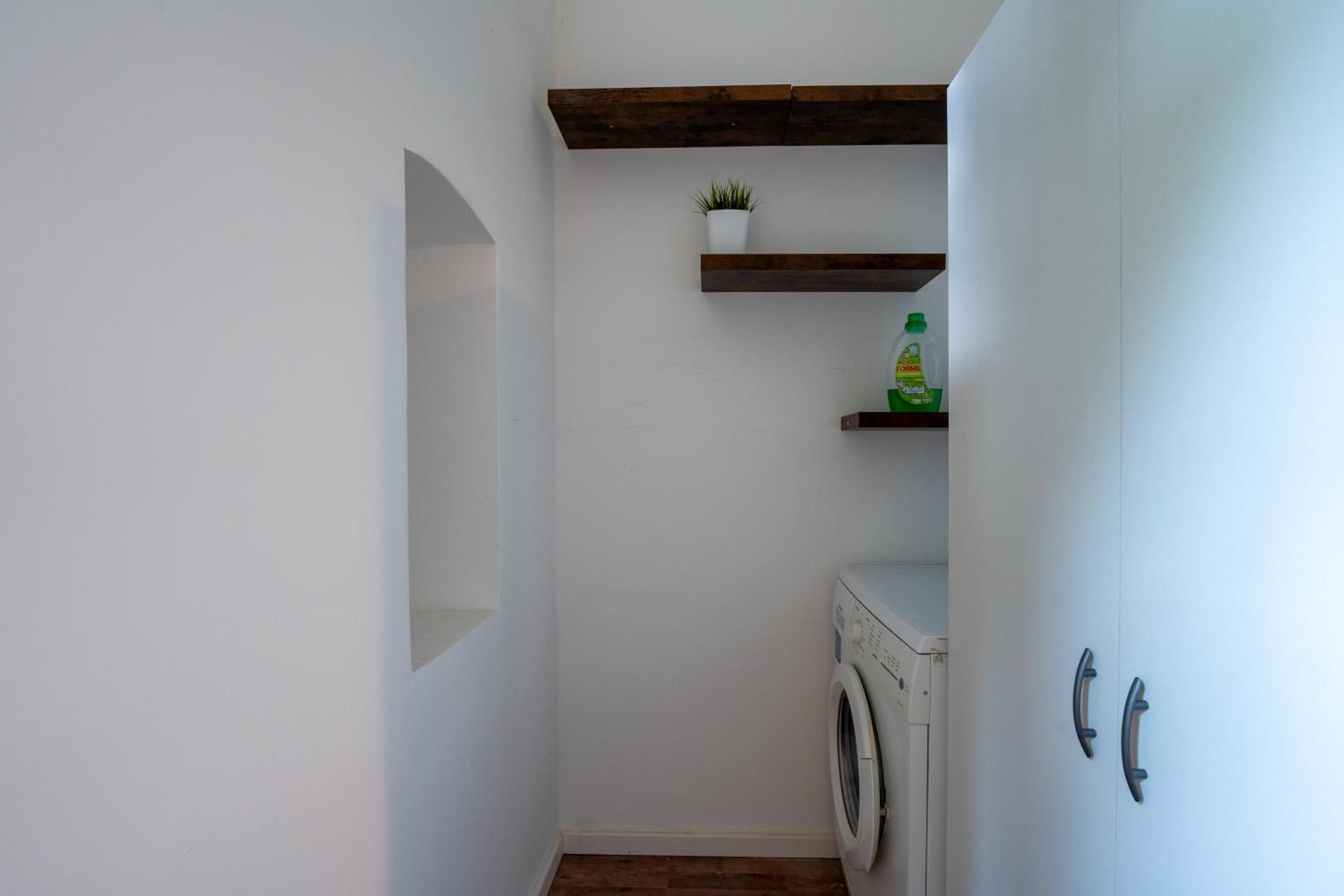 Appartement Modern, Flat With Workspace Berlijn